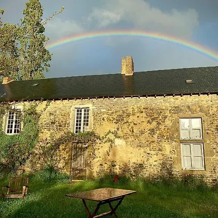Valtro Le Nid - Logement Entier Proche 24 Heures Du Mans Et Grottes De Bed & Breakfast