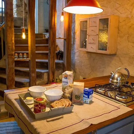 Valtro Le Nid - Logement Entier Proche 24 Heures Du Mans Et Grottes De Bed & Breakfast